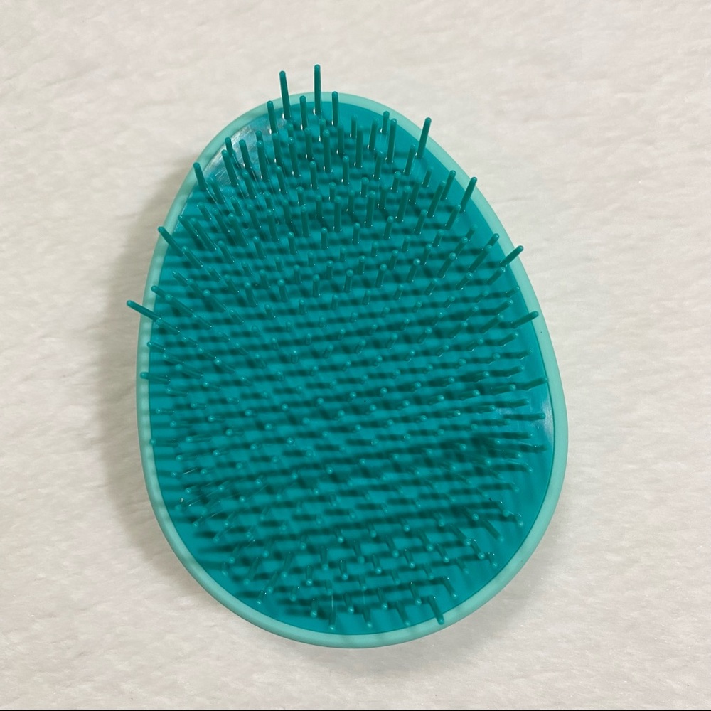 GLOV Raindrop Detangling Hair Brush